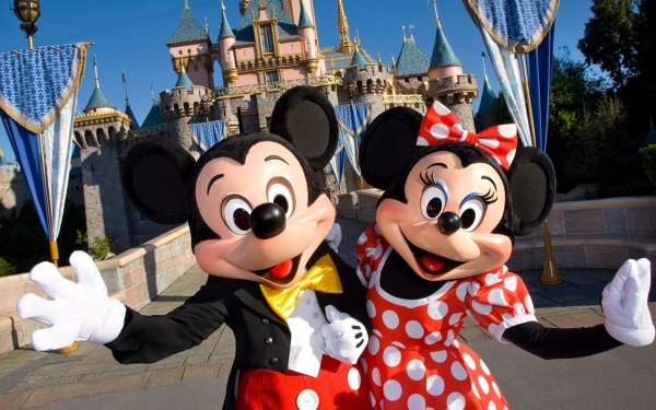 &Pi;&alpha;&rho;ί&sigma;&iota; - Disneyland
