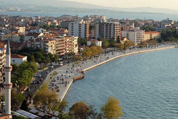 &Kappa;&omega;&nu;&sigma;&tau;&alpha;&nu;&tau;&iota;&nu;&omicron;ύ&pi;&omicron;&lambda;&eta;, &Tau;&sigma;&alpha;&nu;ά&kappa;&kappa;&alpha;&lambda;&epsilon;, &Theta;&epsilon;&sigma;&sigma;&alpha;&lambda;&omicron;&nu;ί&kappa;&eta;, &Beta;ό&lambda;&omicron;&sigmaf;, &Sigma;&alpha;&nu;&tau;&omicron;&rho;ί&nu;&eta;